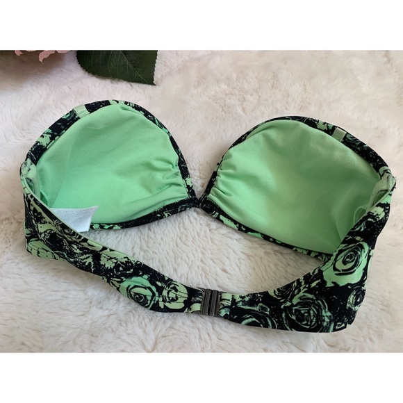 H&M | Strapless green and black rose print bikini top 👒🛶 - Picture 5 of 5